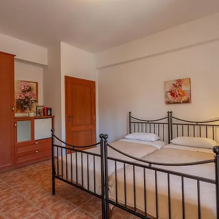 Vila Luxury Ismini In Stoupa, Private Pool & Bbq