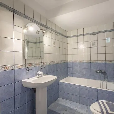 Vila Luxury Ismini In Stoupa, Private Pool & Bbq *