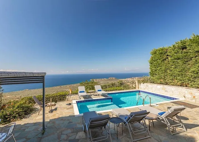 Luxury Ismini In Stoupa, Private Pool & Bbq