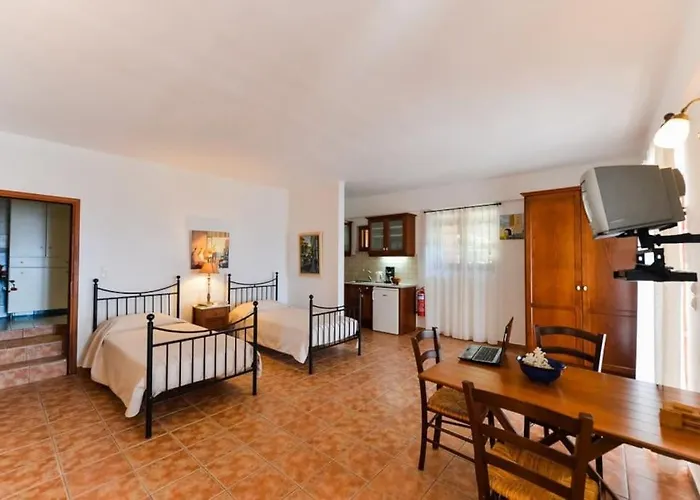 Luxury Ismini In Stoupa, Private Pool & Bbq Villa