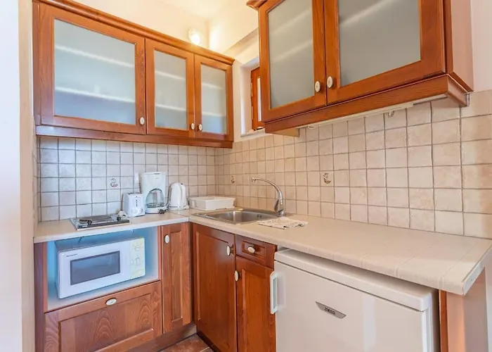 Luxury Ismini In Stoupa, Private Pool & Bbq Villa