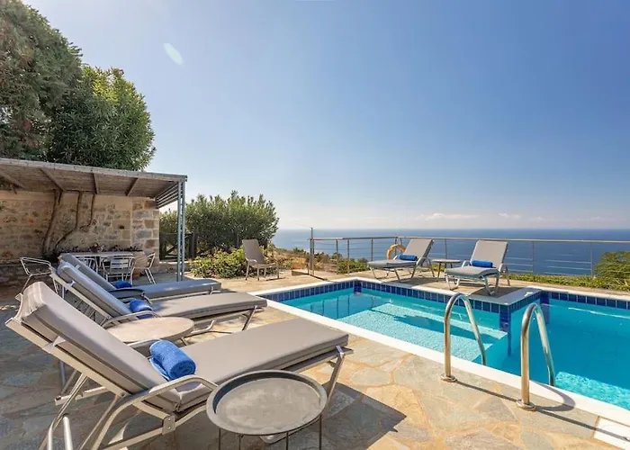 Villa Luxury Ismini In Stoupa, Private Pool & Bbq *