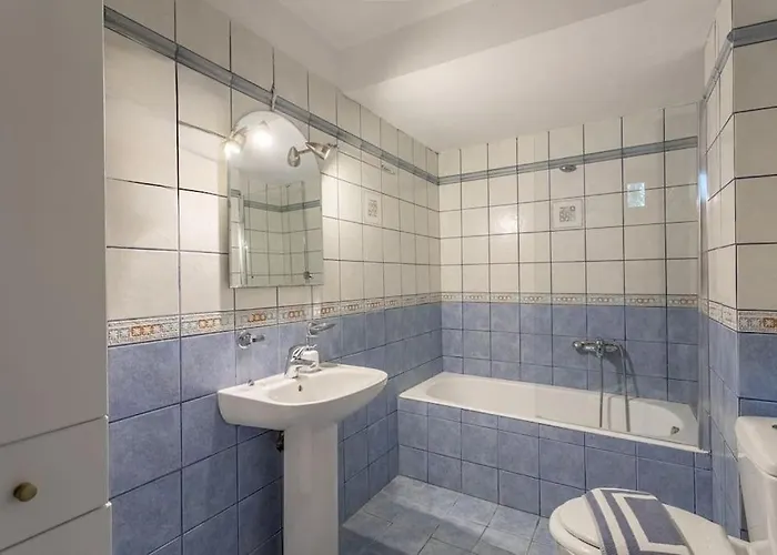 Villa Luxury Ismini In Stoupa, Private Pool & Bbq *