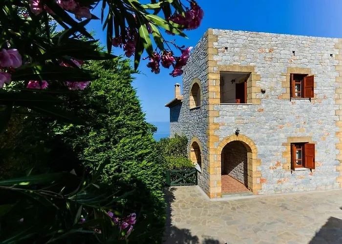 Villa Luxury Ismini In Stoupa, Private Pool & Bbq *